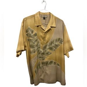 TOMMY BAHAMA Size L‎ Men’s 100% Silk Hawaiian Camp Shirt Yellow Green Palm Leaf